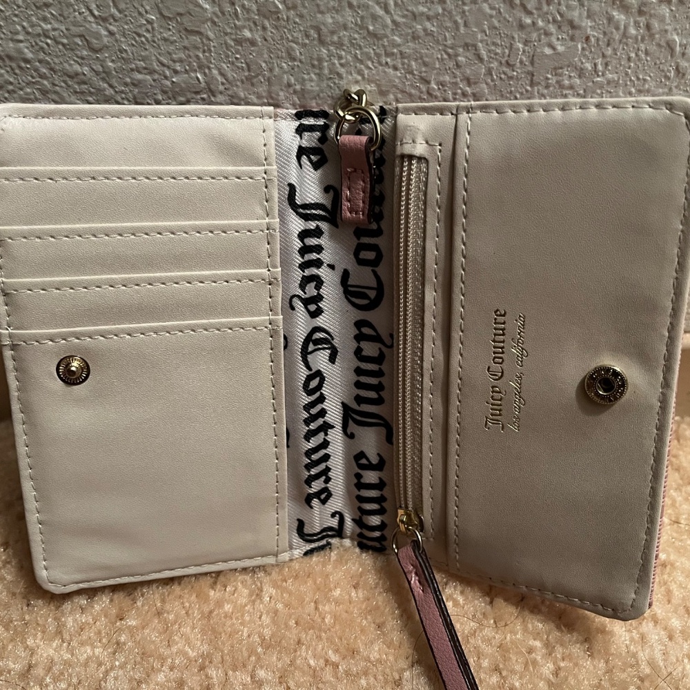 Juicy Couture mini wallet with key ring - Picture 3 of 4